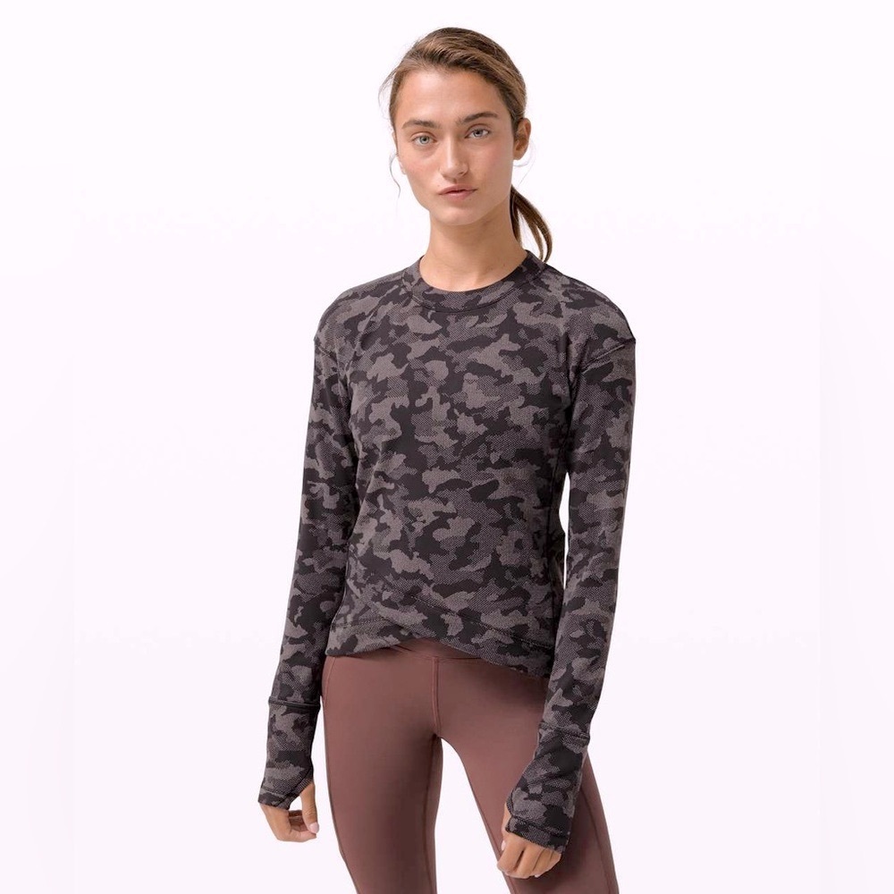 Lululemon Athletica women’s long sleeve camouflage gray and black size 4